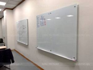 Bảng Kính Cường Lực Viết Bút Dạ Treo Tường | Bảng Kính Văn Phòng Cao Cấp – Bảng Hoàng Gia