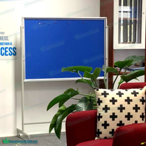 Bảng Ghim Di Động HG16 Bảng Hoàng Gia có chân bánh xe chốt hãm