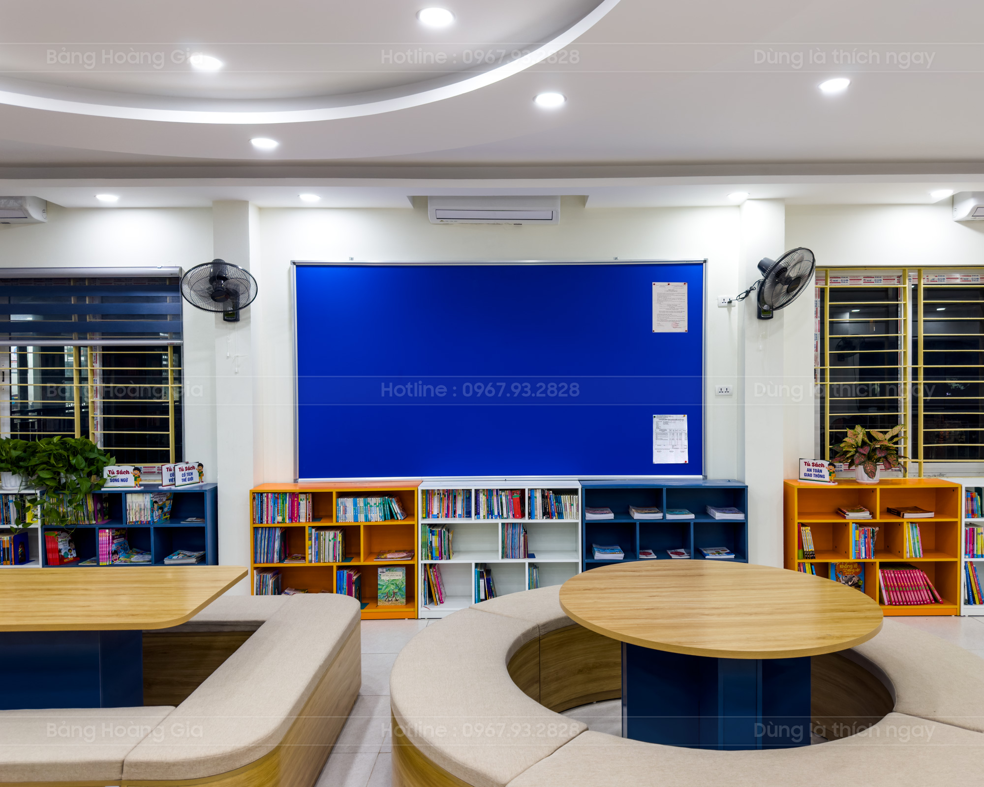 Bảng ghim vải trang trí Bảng Ghim trang trí - bảng hoàng gia