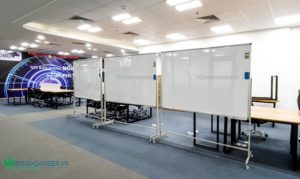 Bảng trắng có chân Hàn Quốc Barun Korea, mặt từ trắng viết mượt, xóa sạch, hít nam châm tốt, di chuyển linh hoạt cho văn phòng và lớp học