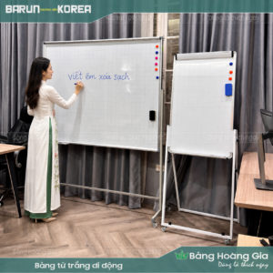Bảng dạy học có chân di động Bảng Hoàng Gia