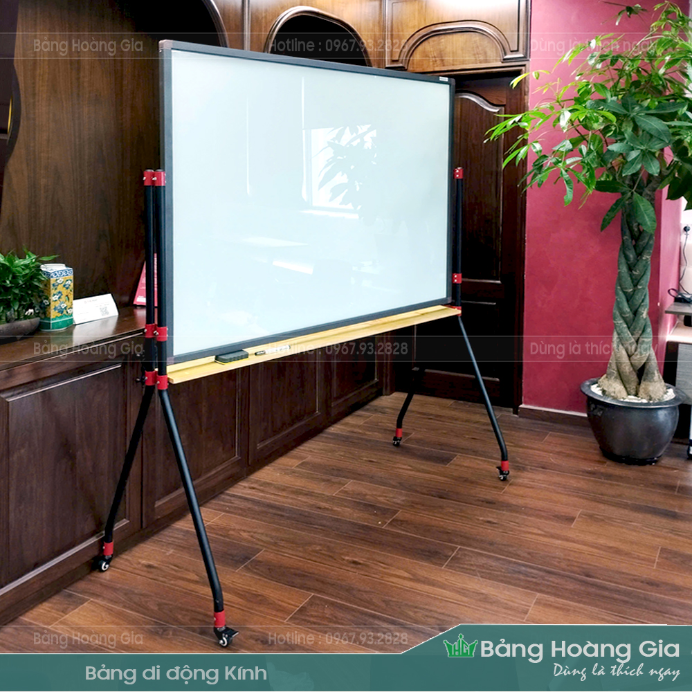 Bảng di động kính New Bảng Hoàng Gia thiết kế sang trọng dùng cho văn phòng