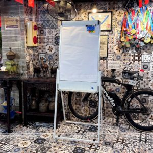 Bảng flipchart chân gấp kẹp giấy A0/A1, phù hợp thuyết trình và brainstorm