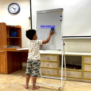 Bảng Flipchart 600x1000 Bảng Hoàng Gia tiết kiệm diện tích, viết mượt xóa sạch, dùng tốt cho lớp học nhỏ