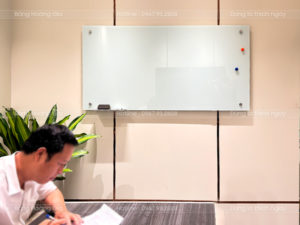 Bảng Kính từ viết bút dạ hít nam châm - gắn giấy tờ - viết mượt - xóa sạch 